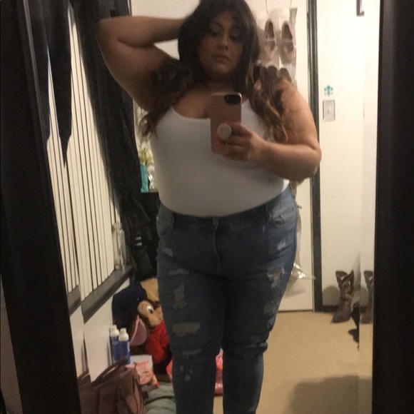 Meet your Posher, Jessica - Picture 4 of 5